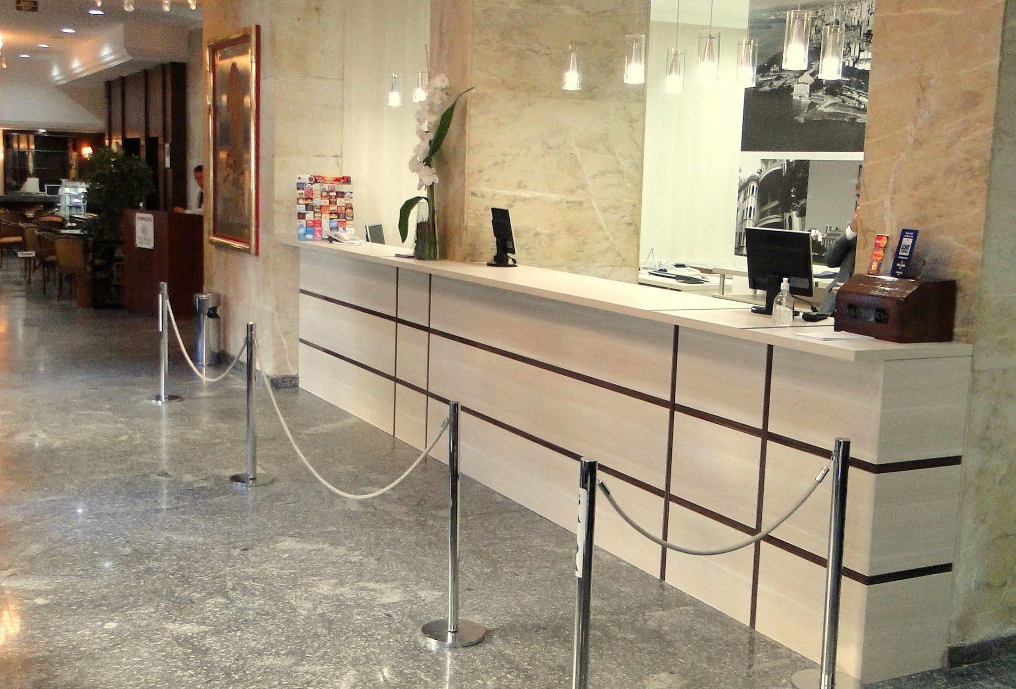 City Hotel Porto Alegre Dış mekan fotoğraf